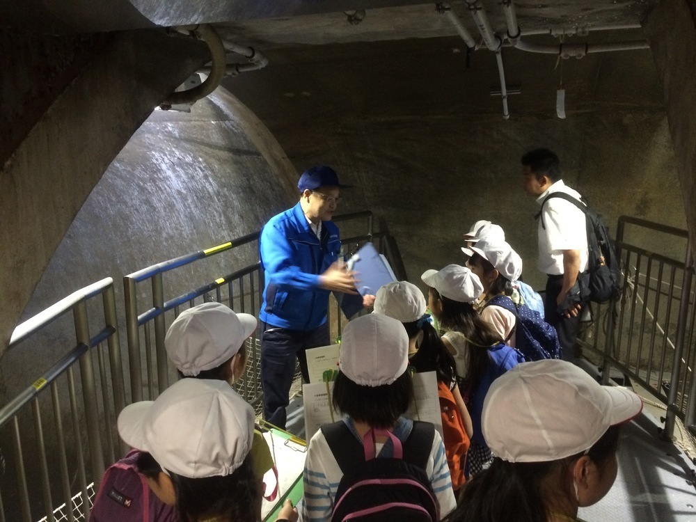 地下5階見学ステージ（小学生見学）.JPG
